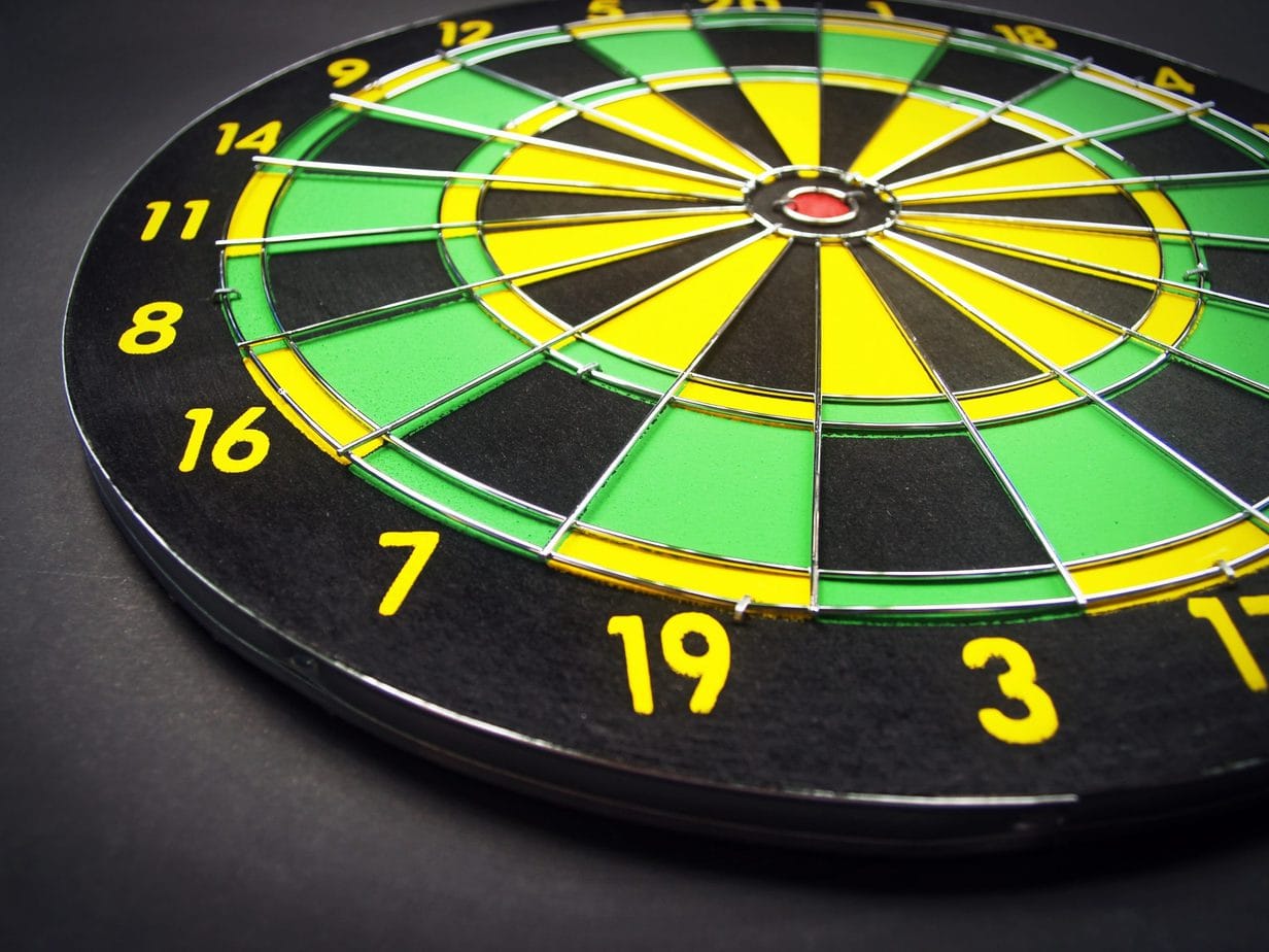 What to consider when choosing a dartboard?