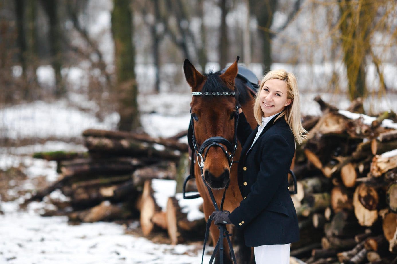 Winter horseback riding – what to keep in mind before heading outdoors?